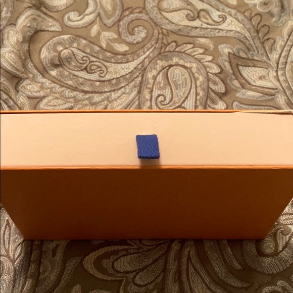 Authentic Louis Vuitton Cell Traincase iPhone 7+8 - Picture 10 of 11